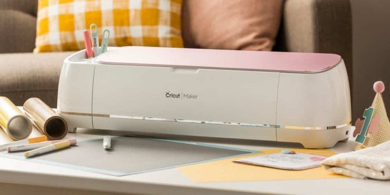 Cricut Champagne Plastic Craft Cutting Machine in the Crafting