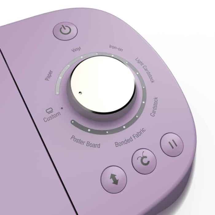 The Smart Set Dial has settings for paper, vinyl, iron-on, light cardstock, cardstock, bonded fabric, and poster board.